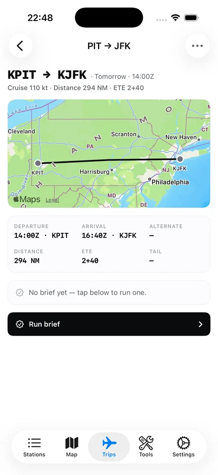 SkyFeed Trip detail on iPhone for KPIT → KJFK — cruise 110 kt, 294 NM, ETE 2+40, departure 14:00Z; a route map showing the great-circle line from Pittsburgh to New York.